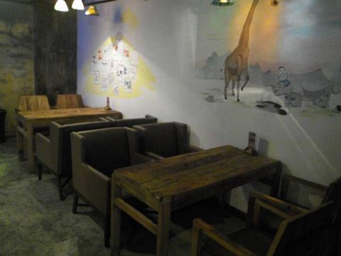 郑州咖啡之翼咖啡厅桌椅装修效果图