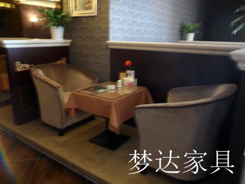 郑州伯爵伦咖啡厅桌椅装修效果图