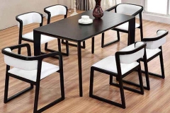 桃木餐桌椅适合商业餐厅使用吗？
